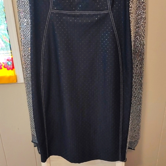 CALVIN KLEIN BLACK SHEATH DRESS with WHITE DETAIL. SIZE 4. LIKE NEW! - Picture 3 of 9